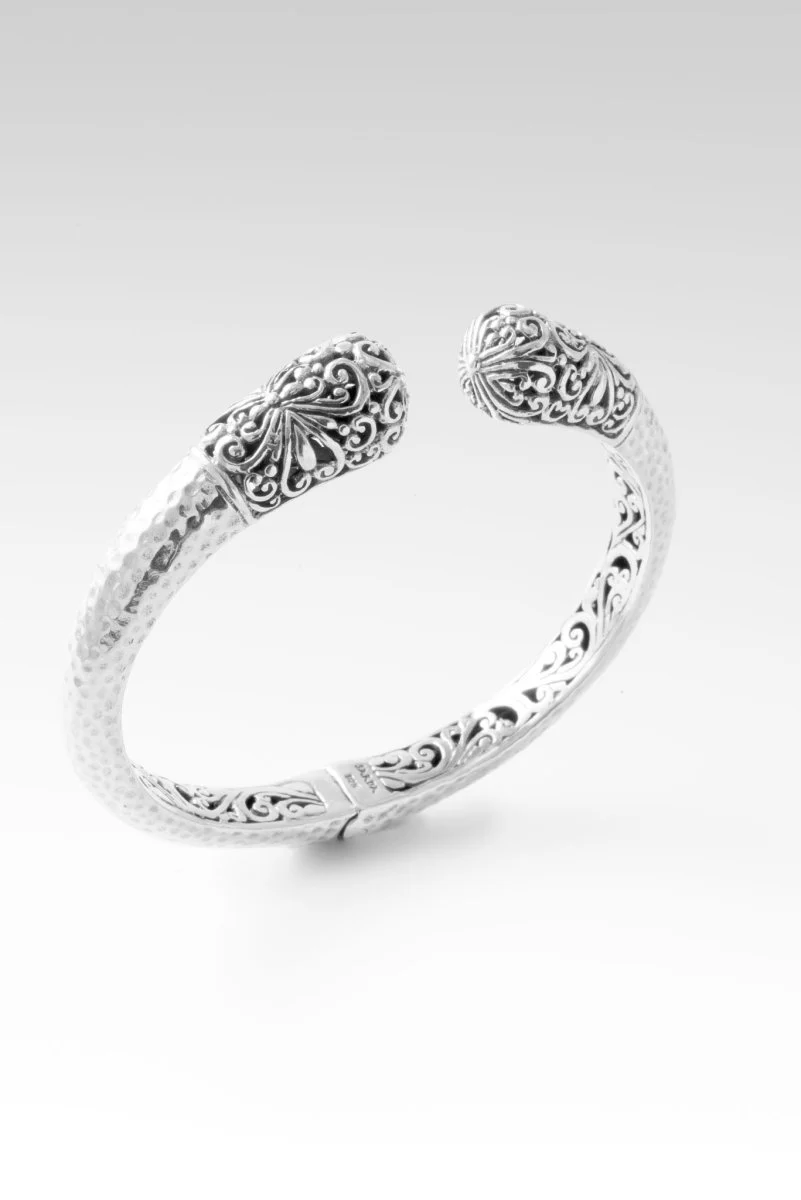 Let Your Light Shine Tip-to-Tip Bracelet™ in Janyl Adair - Image 4