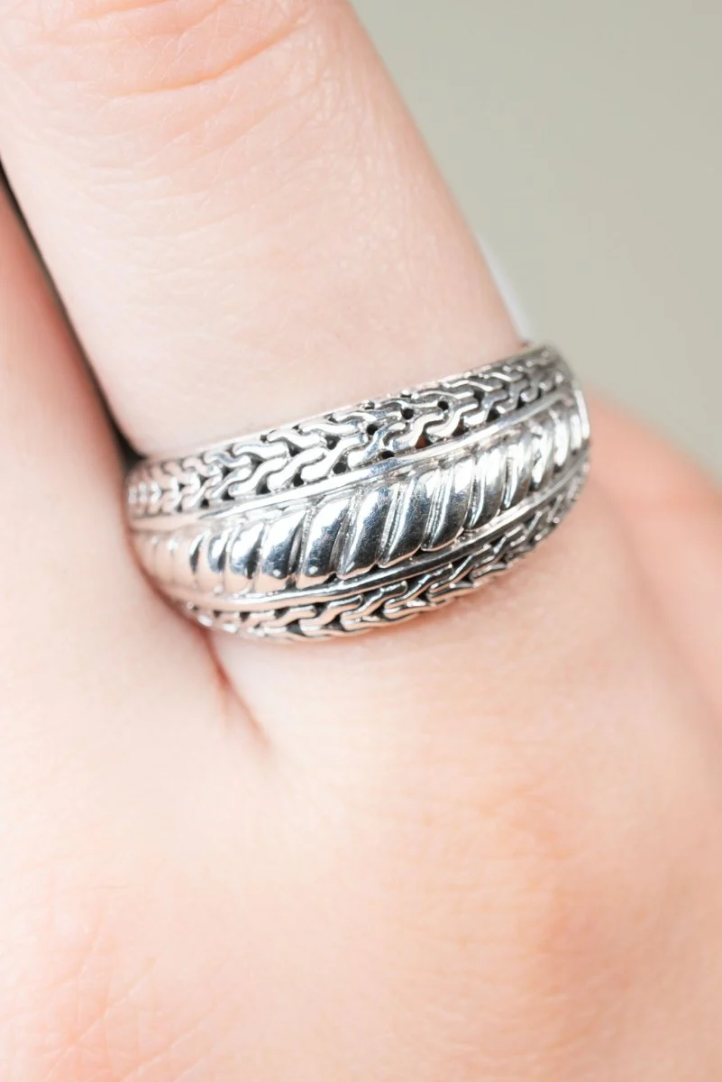 Worthy of Trust Ring™ in Chainlink - Image 5